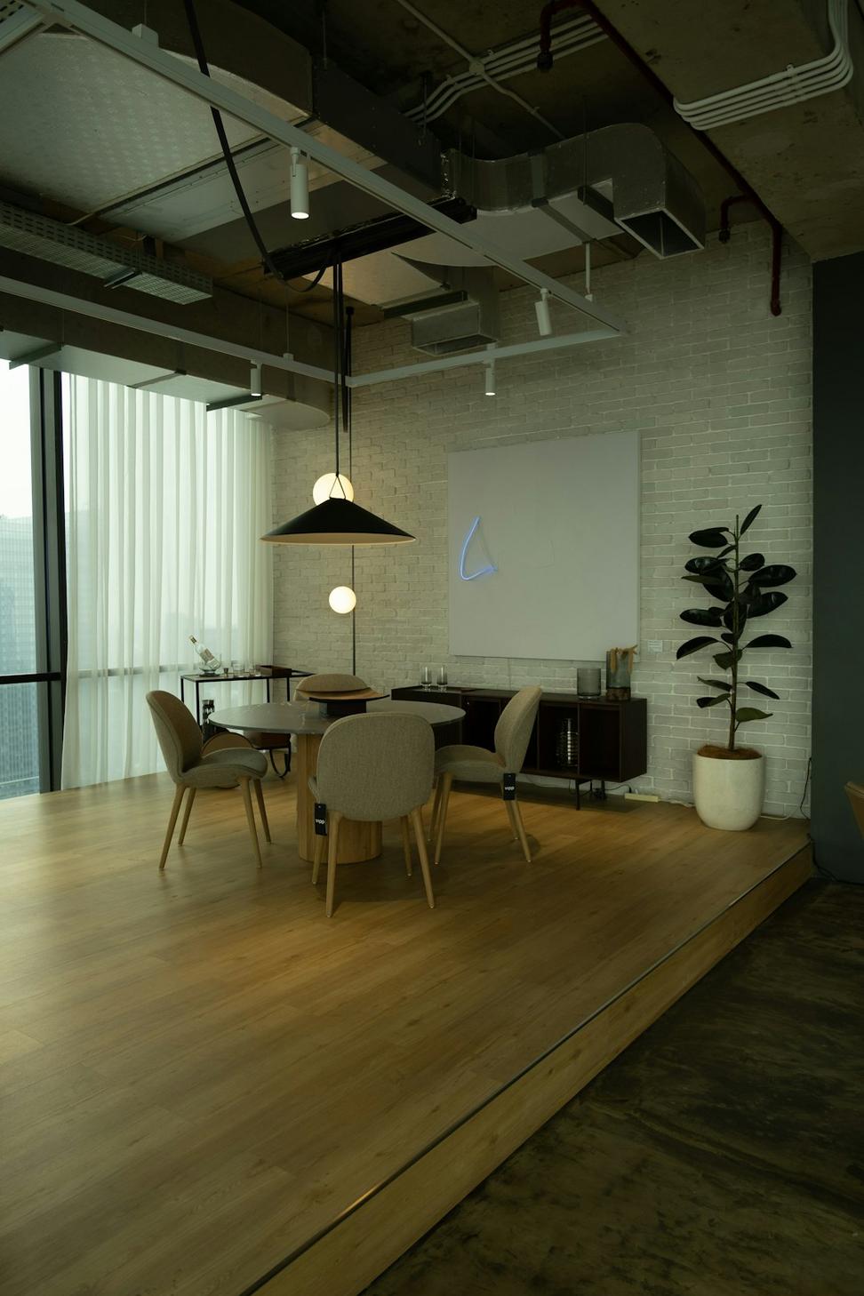 Commercial architecture